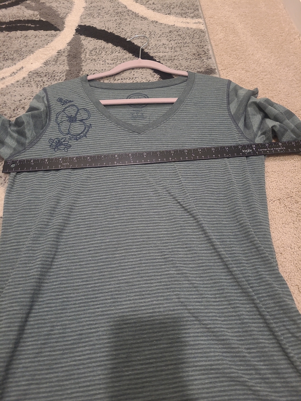 Life is Good Shirt Womens Large Green Striped Floral Ruched Sides Long Sleeve - Picture 8 of 9